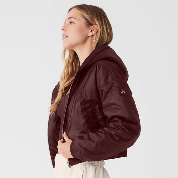 NWT Alo Yoga RIPSTOP CROPPED COSMO ZIP UP HOODIE in cherry cola - Picture 3 of 11